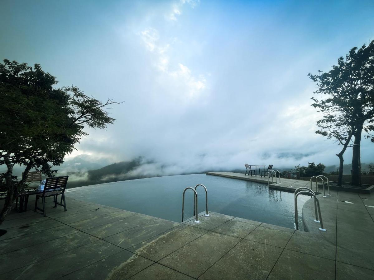 Haze And Kites Resort Munnar Buitenkant foto