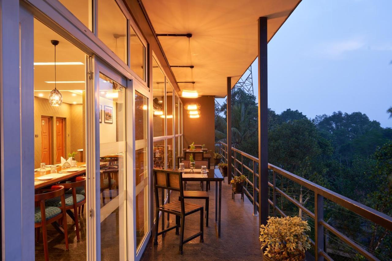 Haze And Kites Resort Munnar Buitenkant foto