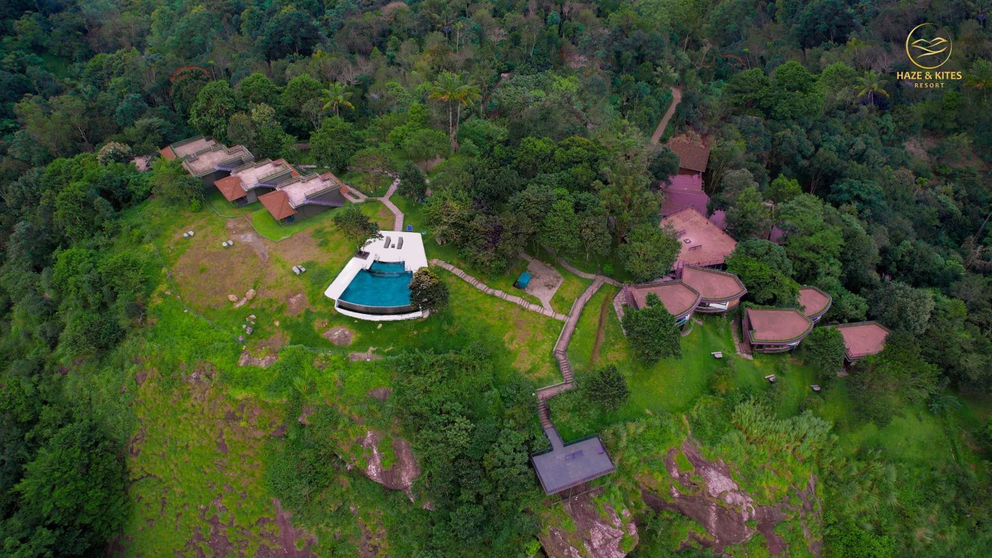 Haze And Kites Resort Munnar Buitenkant foto