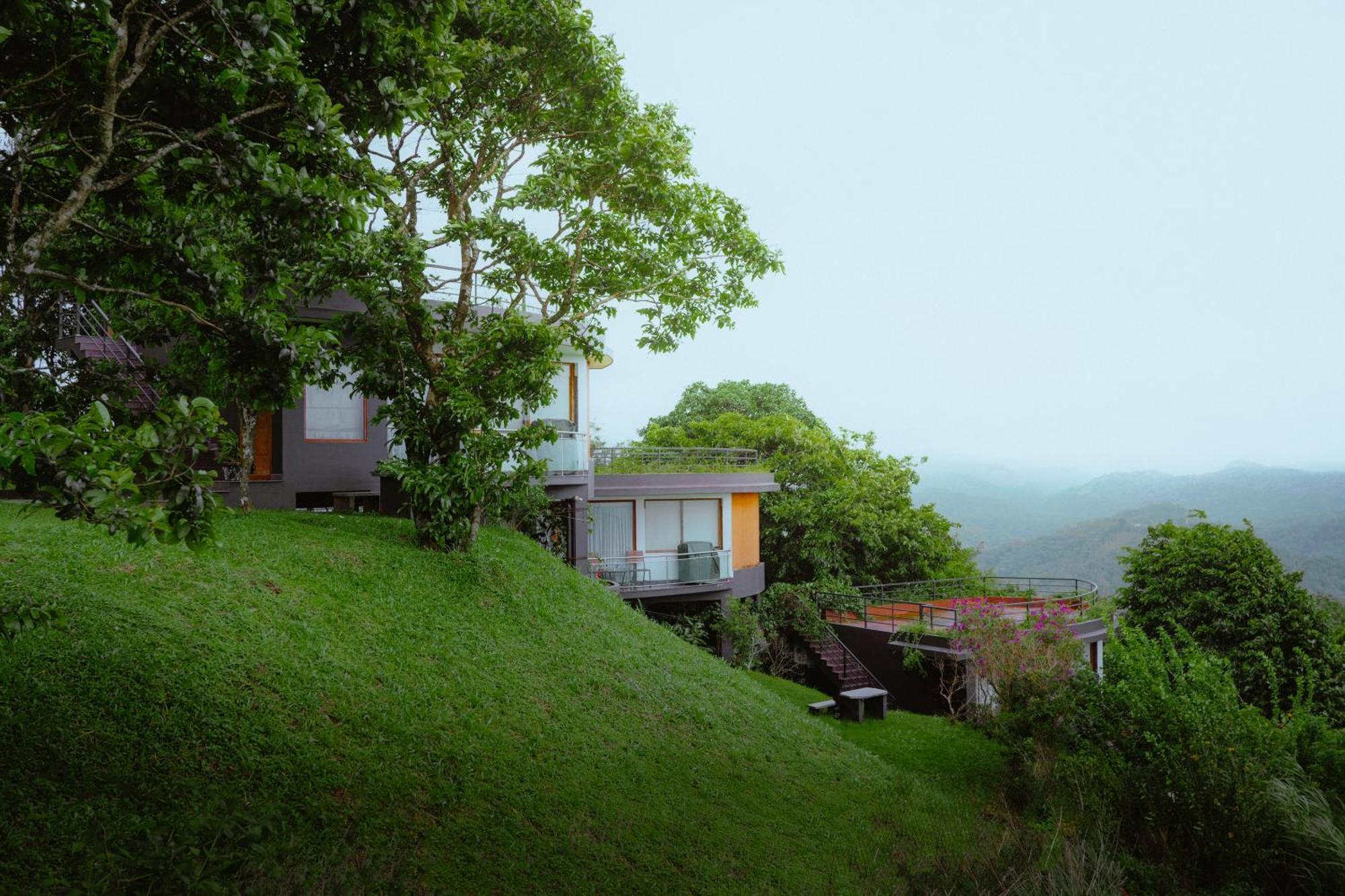 Haze And Kites Resort Munnar Buitenkant foto