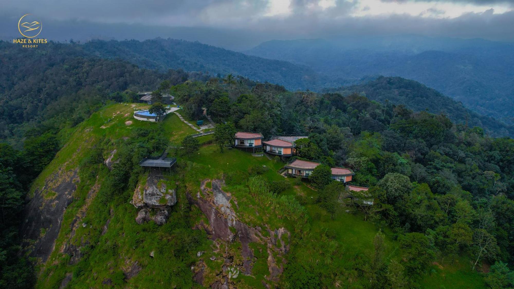 Haze And Kites Resort Munnar Buitenkant foto